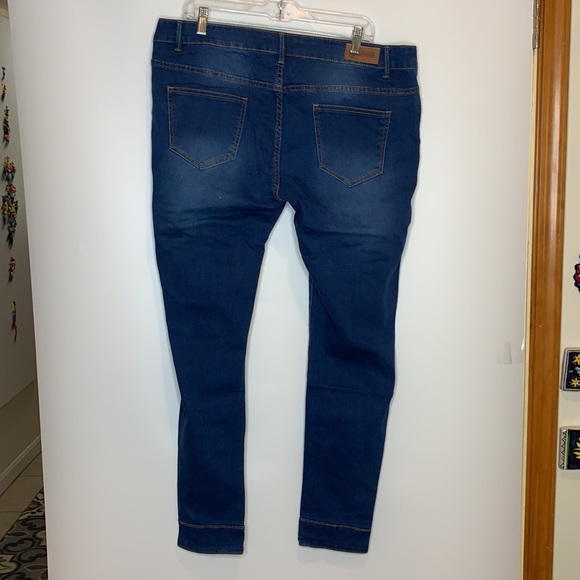 NWT Gazoz Blue Jeans Pockets size 22 WOMENS PLUS SIZE New with Tags - Picture 7 of 8